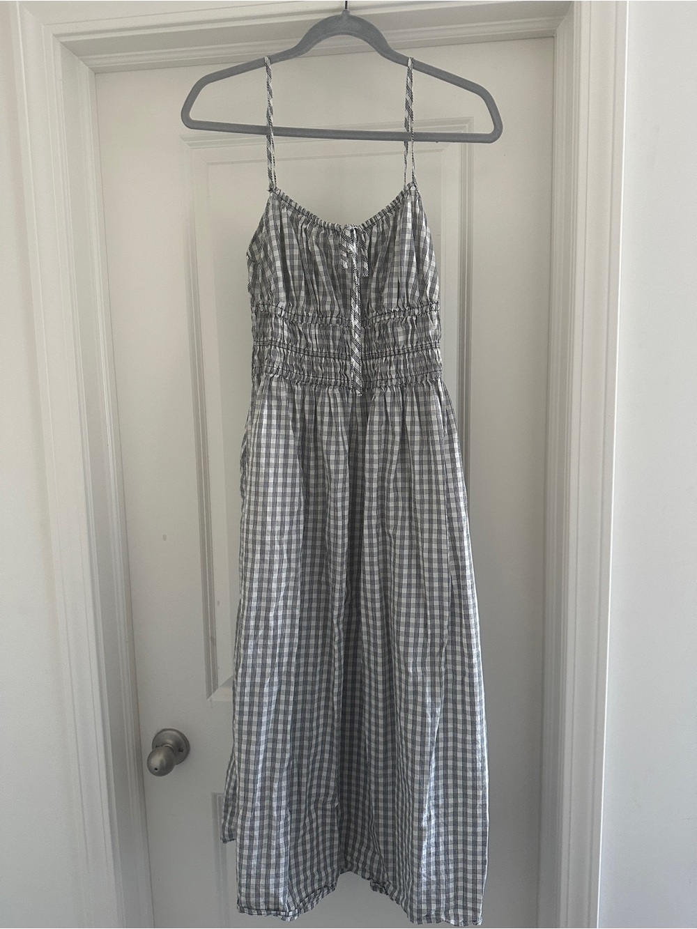 NWOT Universal Thread Black Gingham Smocked Spaghetti-Strap Dress w/pockets